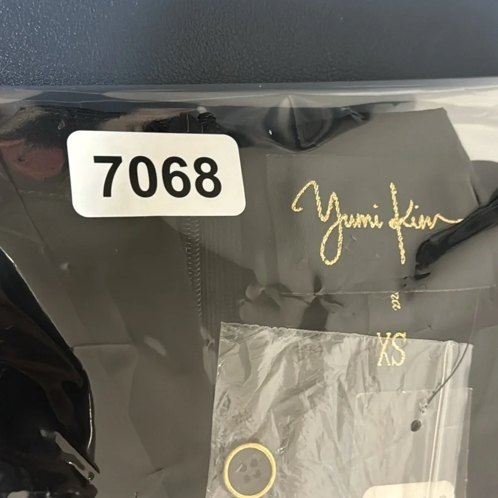 Yumi Kim Carly Romper Women's XS Black 100% Silk NWT Pockets‎ - Picture 14 of 14